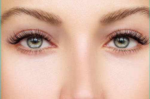 MACCHIOLINE SUL VISO